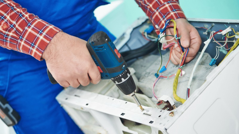 Kocaali Eminçelik Eminçelik çamaşır makinesi kart tamiri – Su almama arızası orijinal parça ile giderildi. - Teknik servis örneği
